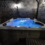 никонел Apart Otel