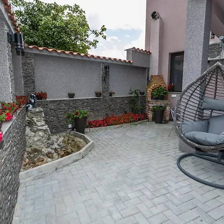 Aparthotel никонел