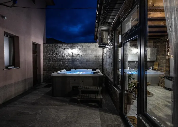 Aparthotel никонел 4*